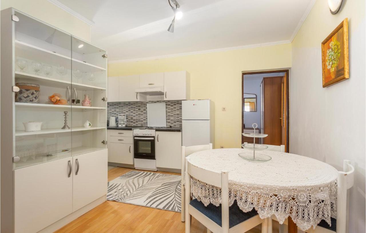 Nice Apartment In Stara Baska 1 With Wifi Exterior foto